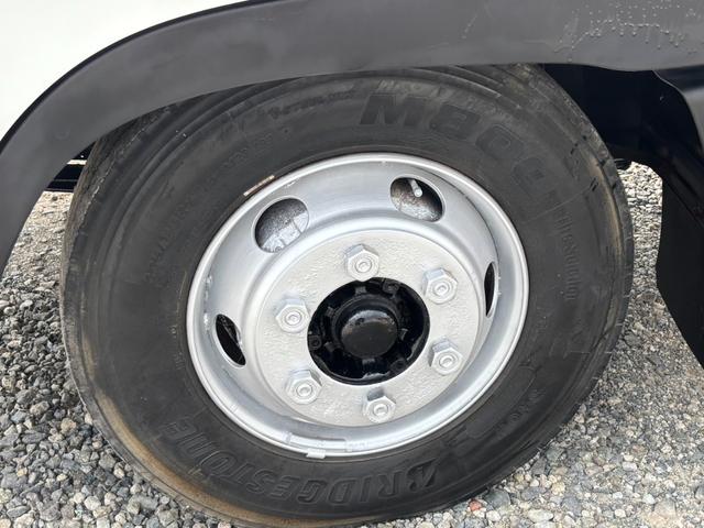 レンジャープロ ベースグレード　アルミウィング　ワイド　６２００ボディ　ラッシング２段　ベッド付　メッキパーツ　　外装仕上済（41枚目）