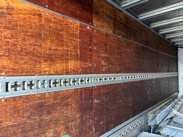 レンジャープロ ベースグレード　アルミウィング　ワイド　６２００ボディ　ラッシング２段　ベッド付　メッキパーツ　　外装仕上済（54枚目）