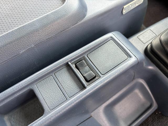 レンジャープロ ベースグレード　アルミウィング　ワイド　６２００ボディ　ラッシング２段　ベッド付　メッキパーツ　　外装仕上済（70枚目）