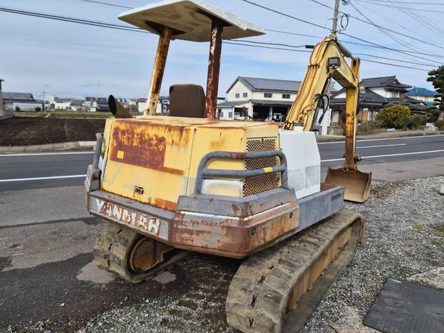 日本 　ヤンマー　バックホー　Ｂ５０－１　４８３２ｈ（3枚目）