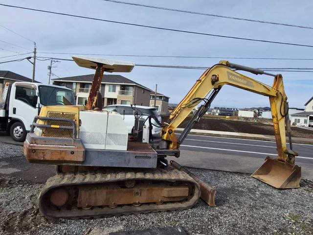 日本 　ヤンマー　バックホー　Ｂ５０－１　４８３２ｈ（16枚目）