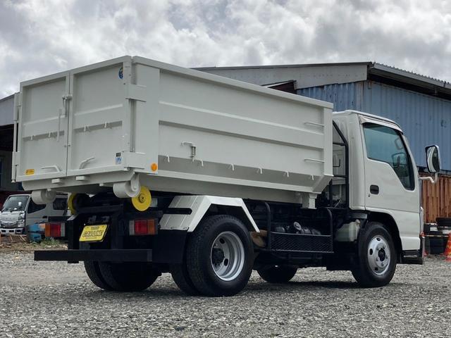 エルフトラック 　新明和製アームロール　コンテナ箱付き　メッキパーツ　総重量５ｔ未満免許対応（5枚目）