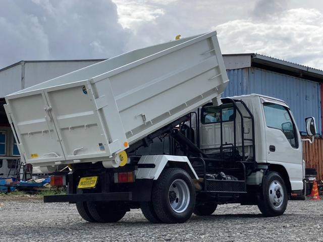 エルフトラック 　新明和製アームロール　コンテナ箱付き　メッキパーツ　総重量５ｔ未満免許対応（16枚目）