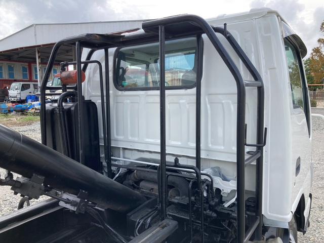 エルフトラック 　新明和製アームロール　コンテナ箱付き　メッキパーツ　総重量５ｔ未満免許対応（21枚目）