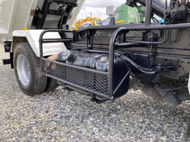 エルフトラック 　新明和製アームロール　コンテナ箱付き　メッキパーツ　総重量５ｔ未満免許対応（26枚目）