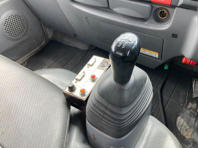 エルフトラック 　新明和製アームロール　コンテナ箱付き　メッキパーツ　総重量５ｔ未満免許対応（66枚目）