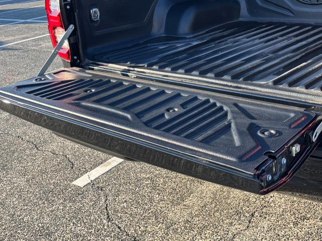 �m���L�x�ȃX�^�b�t�����҂����Ă���܂���