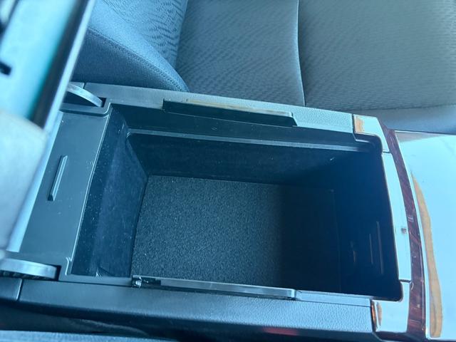 マークＸ ２５０Ｇ　リラックスセレクション・ブラックリミテッド　純正ナビ　バックカメラ　社外アルミ　スマートキー　ＥＴＣ　パワーシート（28枚目）