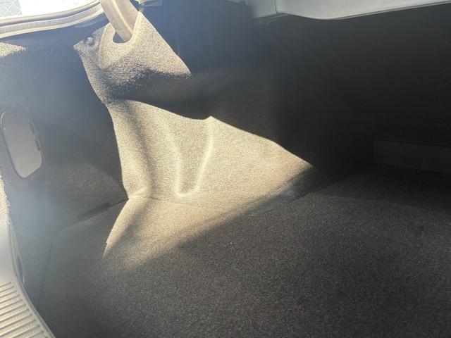 マークＸ ２５０Ｇ　リラックスセレクション・ブラックリミテッド　純正ナビ　バックカメラ　社外アルミ　スマートキー　ＥＴＣ　パワーシート（52枚目）