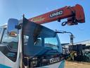 　回送車　ユニック３段クレーン　メッキパーツ　ベッド付　２６５０ｋｇ積載（33枚目）