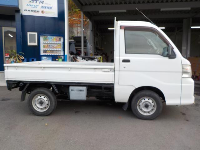 ハイゼットトラック エアコン・パワステ　スペシャル　エアコン　パワーステアリング　５速マニュアル　２ＷＤ　車検令和９年１２月まで（3枚目）