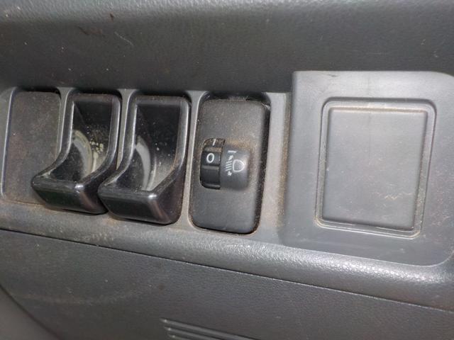 ハイゼットトラック エアコン・パワステ　スペシャル　エアコン　パワーステアリング　５速マニュアル　２ＷＤ　車検令和９年１２月まで（9枚目）