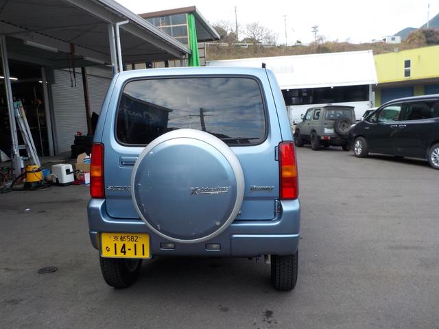 ジムニー クロスアドベンチャー　４ＷＤ　シートヒーター　アルミ　５速マニュアル　電格ミラー　ミラーウィンカー（4枚目）