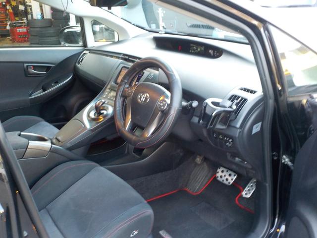 プリウス Ｇ’ｓ　Ｇ’ｓ　ナビテレビ　純正アルミ　ウィンカーミラー　キーフリー（7枚目）