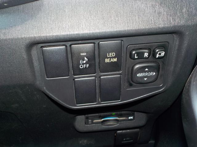 プリウス Ｇ’ｓ　Ｇ’ｓ　ナビテレビ　純正アルミ　ウィンカーミラー　キーフリー（14枚目）