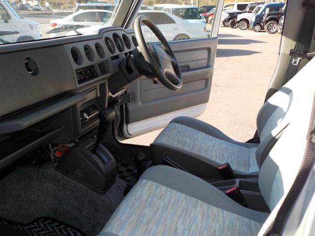 ジムニー 　ランドベンチャー　４ＷＤ　パワステ　エアコン　アルミ　オートマ　最終型（7枚目）