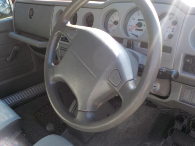 ジムニー 　ランドベンチャー　４ＷＤ　パワステ　エアコン　アルミ　オートマ　最終型（9枚目）