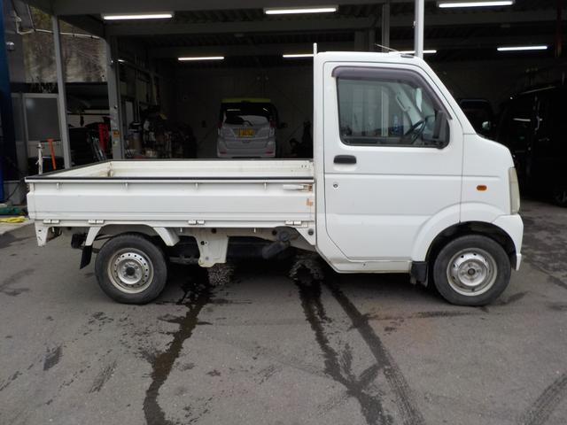 キャリイトラック ＫＣ　ＫＣ　４ＷＤ切り替え付き　パワステ　エアコン　３２，０００キロ（2枚目）