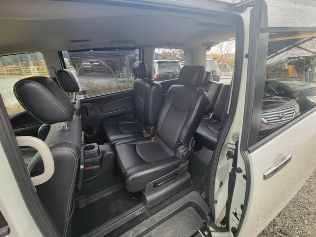 セレナ ２０Ｘ　Ｓ－ハイブリッド　ナビＣＤＤＶＤＴＶＢカメラ左側パワスラスマートキー（10枚目）