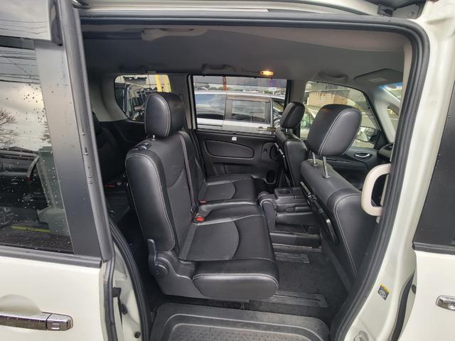 セレナ ２０Ｘ　Ｓ－ハイブリッド　ナビＣＤＤＶＤＴＶＢカメラ左側パワスラスマートキー（13枚目）