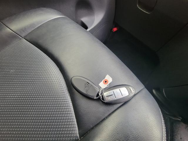 セレナ ２０Ｘ　Ｓ－ハイブリッド　ナビＣＤＤＶＤＴＶＢカメラ左側パワスラスマートキー（22枚目）
