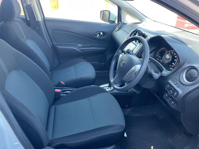 ノート Ｘ　ＤＩＧ－Ｓ　後期モデル　禁煙車　走行３万Ｋｍ台　純正ナビ＆地デジＴＶ　Ｂｌｕｅｔｏｏｔｈ　ＤＶＤ　ＥＴＣ　衝突被害軽減システム　スマートキー　プッシュスタート　ＯＰフルオートエアコン　アイドルストップ機能（12枚目）