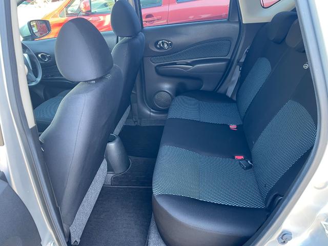 ノート Ｘ　ＤＩＧ－Ｓ　後期モデル　禁煙車　走行３万Ｋｍ台　純正ナビ＆地デジＴＶ　Ｂｌｕｅｔｏｏｔｈ　ＤＶＤ　ＥＴＣ　衝突被害軽減システム　スマートキー　プッシュスタート　ＯＰフルオートエアコン　アイドルストップ機能（17枚目）