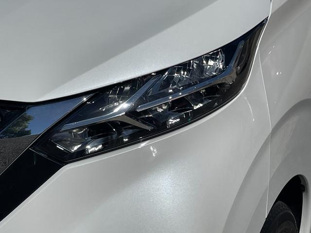 デイズ ハイウェイスター　Ｘ　プロパイロットエディション　日産世界基準ハイブリッド　走行２万ＫＭ台　禁煙車　社外ＳＤナビ＆地デジＴＶ　３６０度ビューモニター　前後ドラレコ　プロパイロットシステム　プッシュスタート　スマートキー　ＥＴＣ　エマージングブレーキ（10枚目）