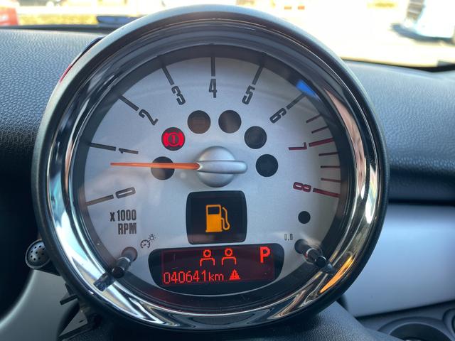 MINI ワン 正規ディラー車 後期モデル 走行4万Km 社外SDナビ&地デジTV Bluetooth 前後ドラレコ ETC OPメッキパーツ センターメーター プッシュスタート MTモード 純正15アルミ キーレス(15枚目)