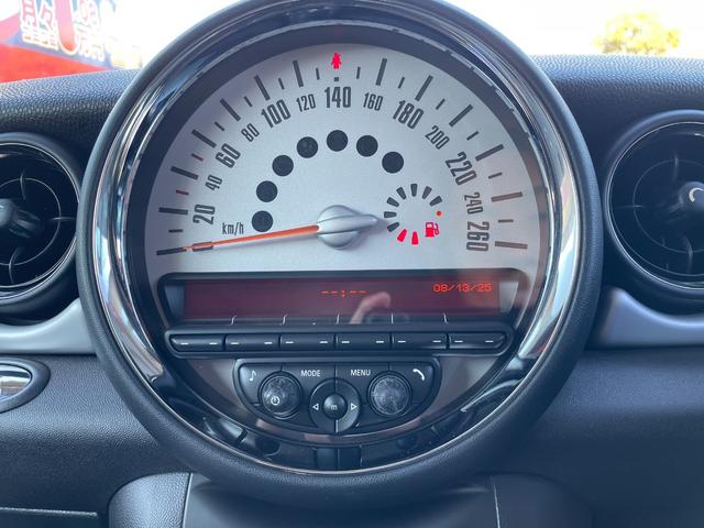 MINI ワン 正規ディラー車 後期モデル 走行4万Km 社外SDナビ&地デジTV Bluetooth 前後ドラレコ ETC OPメッキパーツ センターメーター プッシュスタート MTモード 純正15アルミ キーレス(16枚目)