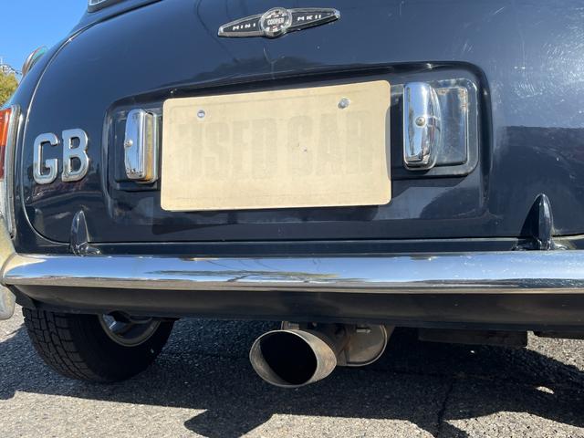 MINI 1.3 正規ディラー車 4速マニュアル 走行3.2万Km ハイロウキッド クイックシフト ウッドパネル オーバーフェンダー フェンダーミラー オーバーライダー ナルディステアリング センターマフラー(22枚目)