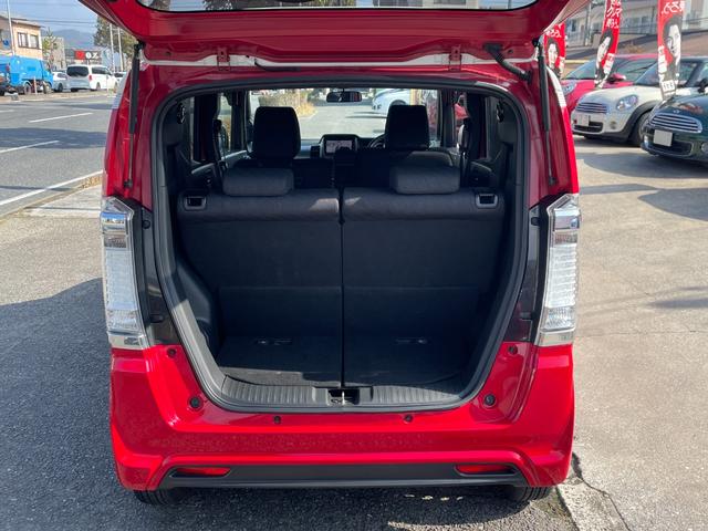 �g�����N�ɂ͂���ȂɃX�y�[�X���m�ۂ��Ă��܂��B���X�̉ו��͓���܂���B