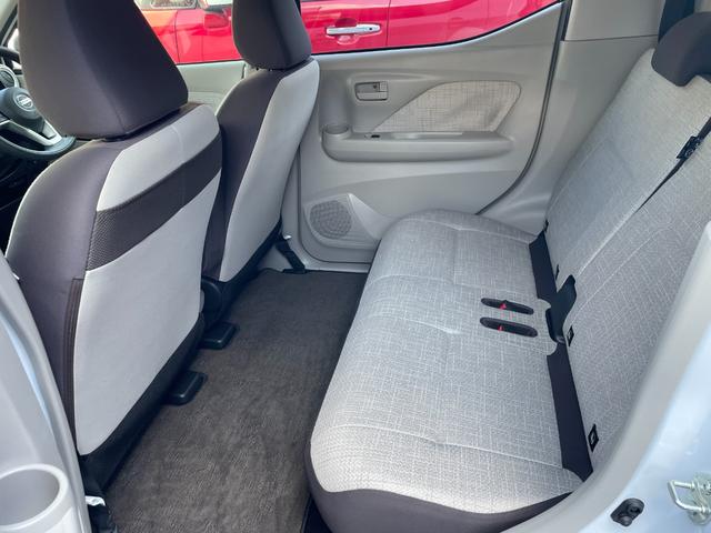 デイズ Ｘ　ワンオーナー　禁煙車　走行３万Ｋｍ台　純正９インチナビ＆地デジＴＶ　３６０度アラウンドビューモニタ　Ｂｌｕｅｔｏｏｔｈ　ＥＴＣ　ドライブレコダー　プッシュスタート　スマートキー　ｉストップ（15枚目）