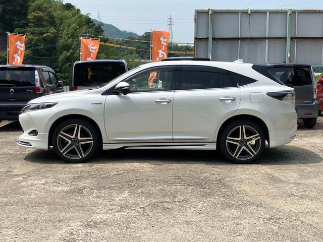 ハリアーハイブリッド プレミアム　／４ＷＤ／モデリスタエアロ／社外２０ｉｎｃｈアルミホイール／ＡＬＰＩＮＥナビ＆フリップダウンモニター／フルセグ／バックカメラ／電動リアゲート／レーンキープ／オートクルーズ／ＥＴＣ／スマートキー（8枚目）