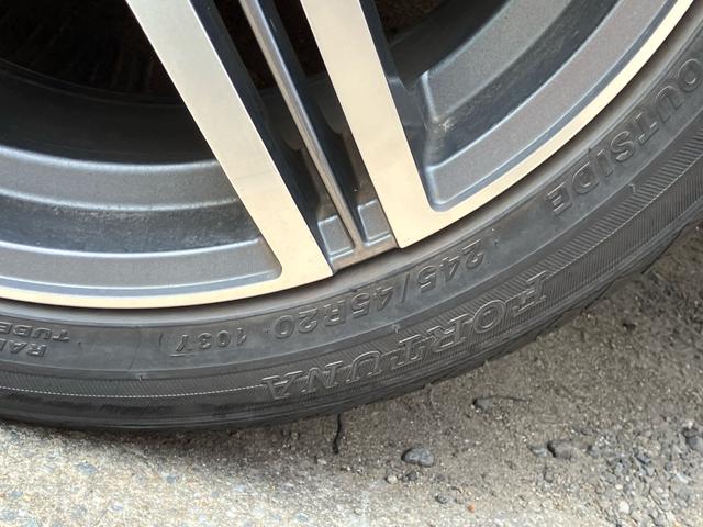 ハリアーハイブリッド プレミアム　／４ＷＤ／モデリスタエアロ／社外２０ｉｎｃｈアルミホイール／ＡＬＰＩＮＥナビ＆フリップダウンモニター／フルセグ／バックカメラ／電動リアゲート／レーンキープ／オートクルーズ／ＥＴＣ／スマートキー（15枚目）