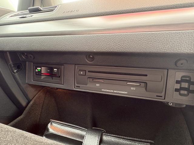 ゴルフヴァリアント ＴＳＩ　コンフォートライン　ナビ＆フルセグＴＶ／バックカメラ／ＥＴＣ／ワンオーナー／Ｂｌｕｅｔｏｏｔｈ接続／ターボ／ＬＥＤヘッドランプ／アルミホイール／アダプティブクルーズコントロール／レーンアシスト（50枚目）