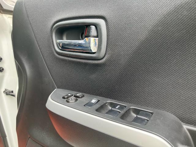 ソリオバンディット ハイブリッドＭＶ　ドライブレコーダー／バックカメラ・全周囲カメラ／ナビ・フルセグＴＶ／Ｂｌｕｅｔｏｏｔｈ接続／左リアパワースライドドア／プッシュスタート／スマートキー／ＬＥＤヘッドランプ（9枚目）