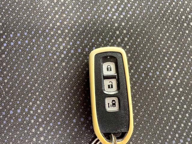 Ｎ－ＢＯＸ Ｇ・Ｌパッケージ　左側パワースライドドア／ナビ／ＴＶ／バックカメラ／ＥＴＣ／スマートキー／プッシュスタート／アイドリングストップ／ＣＤ再生／車検整備付き（6枚目）