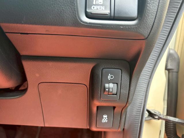 Ｎ－ＢＯＸ Ｇ・Ｌパッケージ　左側パワースライドドア／ナビ／ＴＶ／バックカメラ／ＥＴＣ／スマートキー／プッシュスタート／アイドリングストップ／ＣＤ再生／車検整備付き（9枚目）