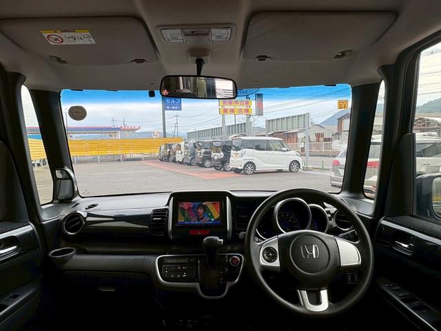 Ｎ－ＢＯＸカスタム Ｇ・Ｌパッケージ　両側パワースライドドア／ナビ／フルセグ／ＤＶＤ再生／Ｂｌｕｅｔｏｏｔｈ／バックカメラ／ＥＴＣ／スマートキー／１４インチアルミホイール（2枚目）