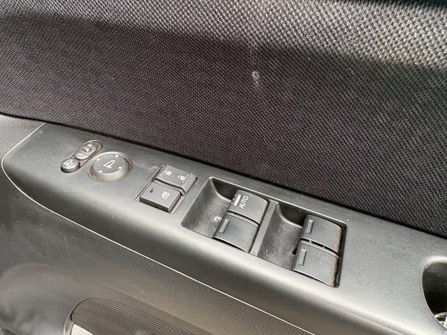 Ｎ－ＢＯＸカスタム Ｇ・Ｌパッケージ　両側パワースライドドア／ナビ／フルセグ／ＤＶＤ再生／Ｂｌｕｅｔｏｏｔｈ／バックカメラ／ＥＴＣ／スマートキー／１４インチアルミホイール（16枚目）