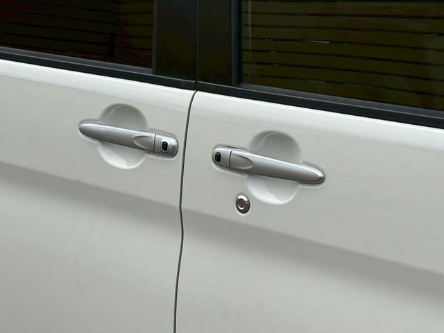 タント カスタムＲＳ　トップエディションＳＡＩＩ　前後ドライブレコーダー／両側パワースライドドア／ナビ／フルセグ／ＣＤ・ＤＶＤ再生／バックカメラ／Ｂｌｕｅｔｏｏｔｈ／ＥＴＣ／スマートキー／ＬＥＤヘッドライト／レーンアシスト（7枚目）