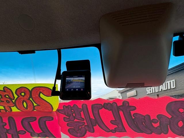 タント カスタムＲＳ　トップエディションＳＡＩＩ　前後ドライブレコーダー／両側パワースライドドア／ナビ／フルセグ／ＣＤ・ＤＶＤ再生／バックカメラ／Ｂｌｕｅｔｏｏｔｈ／ＥＴＣ／スマートキー／ＬＥＤヘッドライト／レーンアシスト（15枚目）