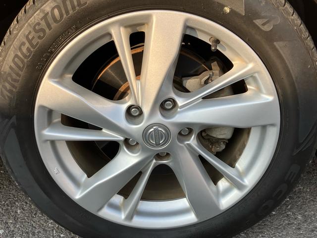 ティアナ ＸＶ　ナビＡＶＭパッケージ　アラウンドビューモニター／スマートキー／クルーズコントロール／Ｂｌｕｅｔｏｏｔｈ接続／ビルトインＥＴＣ／ナビ・フルセグＴＶ／パワーシート／オットマン（9枚目）