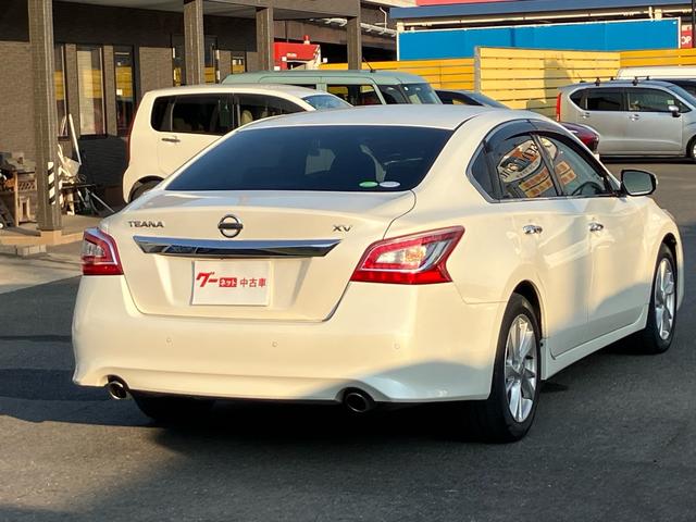 ティアナ ＸＶ　ナビＡＶＭパッケージ　アラウンドビューモニター／スマートキー／クルーズコントロール／Ｂｌｕｅｔｏｏｔｈ接続／ビルトインＥＴＣ／ナビ・フルセグＴＶ／パワーシート／オットマン（24枚目）