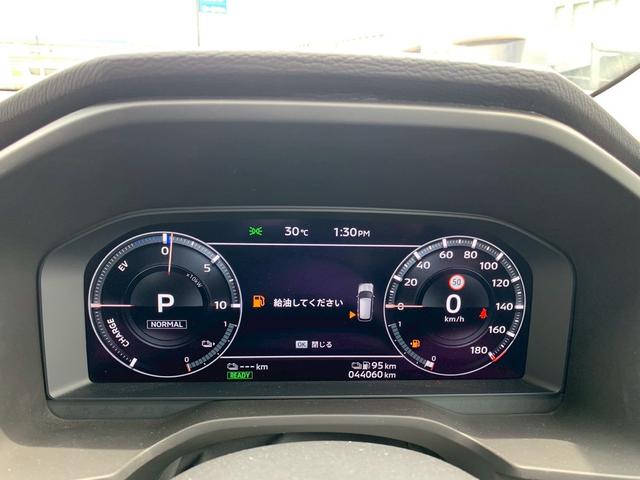 アウトランダーＰＨＥＶ Ｐ　／プラグインハイブリッド／４ＷＤ／７人乗り／衝突被害軽減ブレーキ／サンルーフ／電動リアゲート／メモリーナビ／フルセグＴＶ／全周囲カメラ／ＥＴＣ車載器／パワーシート／シートヒーター／前後ドラレコ（15枚目）