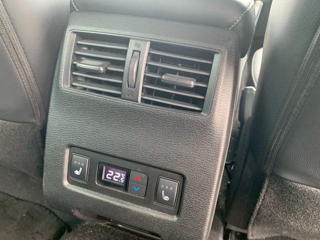 アウトランダーＰＨＥＶ Ｐ　／プラグインハイブリッド／４ＷＤ／７人乗り／衝突被害軽減ブレーキ／サンルーフ／電動リアゲート／メモリーナビ／フルセグＴＶ／全周囲カメラ／ＥＴＣ車載器／パワーシート／シートヒーター／前後ドラレコ（32枚目）