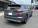 アウトランダーＰＨＥＶ Ｐ　／プラグインハイブリッド／４ＷＤ／７人乗り／衝突被害軽減ブレーキ／サンルーフ／電動リアゲート／メモリーナビ／フルセグＴＶ／全周囲カメラ／ＥＴＣ車載器／パワーシート／シートヒーター／前後ドラレコ（4枚目）