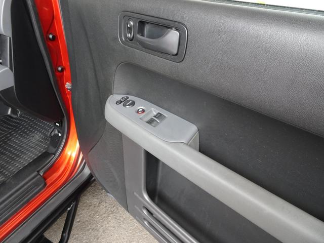 エレメント ベースグレード　４ＷＤ　ヒッチ　ワンオフＳ　新品アルミ　タイヤ　ＨＩＤヘッドライト　キーレスエントリー　Ｂｌｕｅｔｏｏｔｈ　バックカメラ　ＥＴＣ（22枚目）