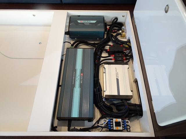 NV100クリッパーバン GX リチウム300A 12Vクーラー 1500Wインバーター 走行充電器 外部充電器 ソーラーパネル ダウンライト 天井収納 衝突被害軽減ブレーキ(25枚目)